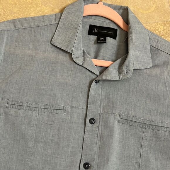 💕Men’s button up dress shirt💕 - Picture 3 of 5